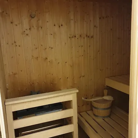 Walensee 80 Apartman Unterterzen